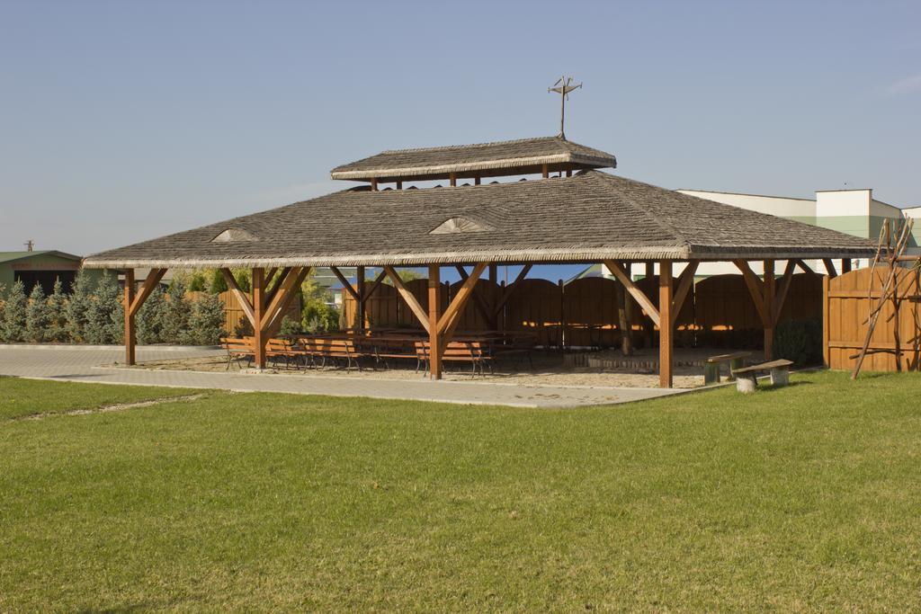 Markiz Lopuszno Exterior foto